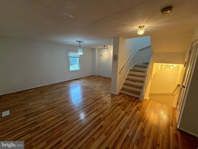4360 GREENBERRY LN, Annandale, VA 22003
