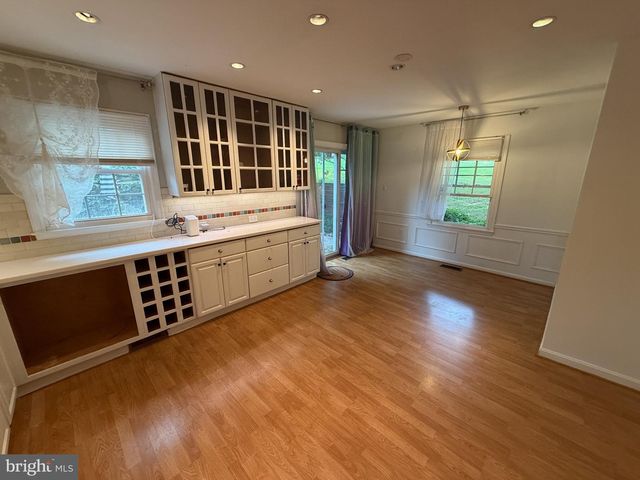 4360 GREENBERRY LN, Annandale, VA 22003