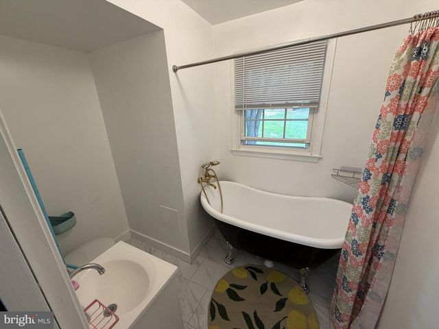 4360 GREENBERRY LN, Annandale, VA 22003