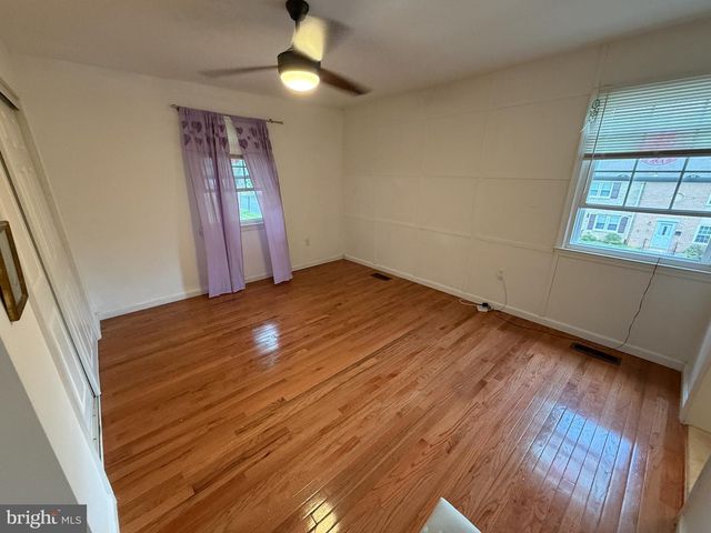 4360 GREENBERRY LN, Annandale, VA 22003