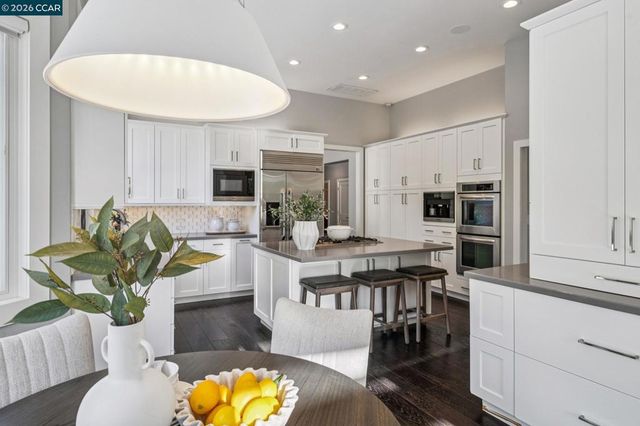 4075 Arbolado Drive, Walnut Creek, CA 94598