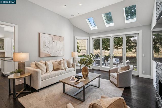 4075 Arbolado Drive, Walnut Creek, CA 94598