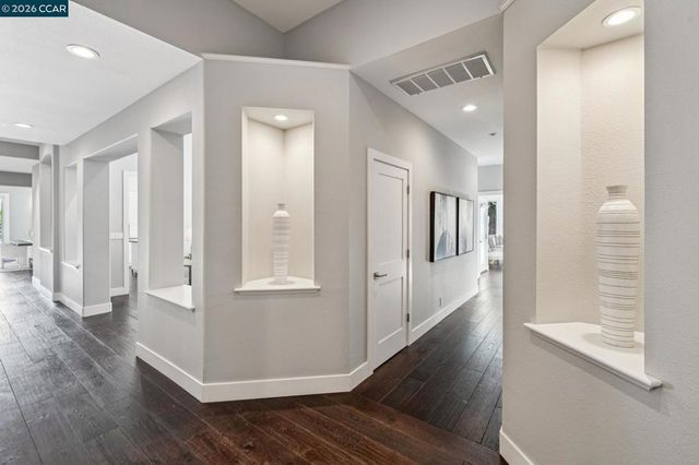 4075 Arbolado Drive, Walnut Creek, CA 94598