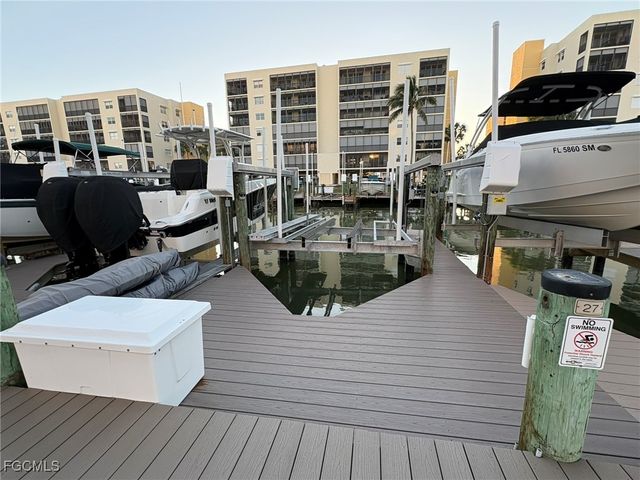 Dock 27 4351 Bay Beach Ln, Fort Myers Beach, FL 33931