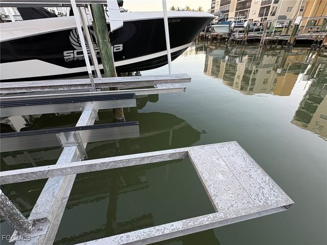 Dock 27 4351 Bay Beach Ln, Fort Myers Beach, FL 33931