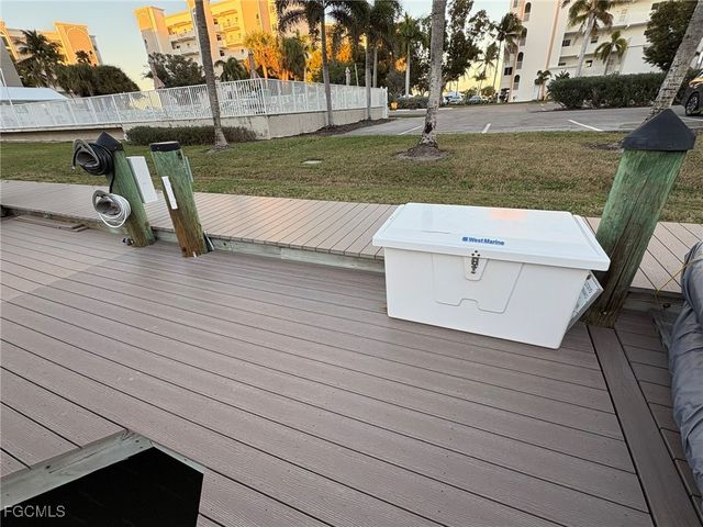 Dock 27 4351 Bay Beach Ln, Fort Myers Beach, FL 33931