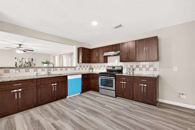 13126 Dawn Hollow Lane, Houston, TX 77072