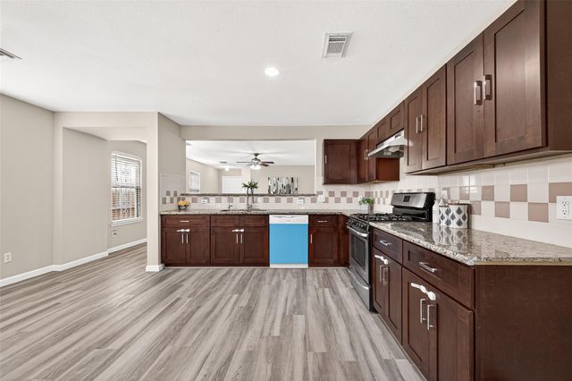 13126 Dawn Hollow Lane, Houston, TX 77072