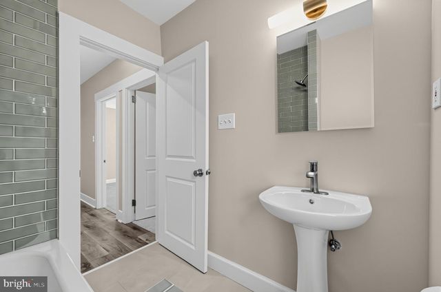 4 S ATLANTIC AVE, Haddon Township, NJ 08108