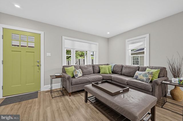 4 S ATLANTIC AVE, Haddon Township, NJ 08108
