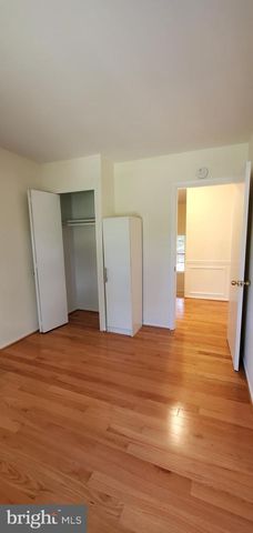 972 PAULSBORO DR, Rockville, MD 20850