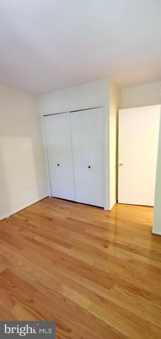 972 PAULSBORO DR, Rockville, MD 20850