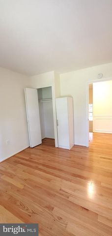 972 PAULSBORO DR, Rockville, MD 20850