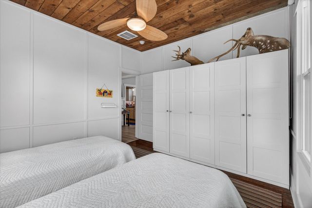 2407 37th Street, Galveston, TX 77550