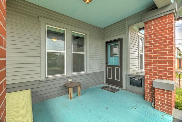 2407 37th Street, Galveston, TX 77550