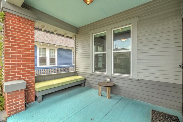 2407 37th Street, Galveston, TX 77550