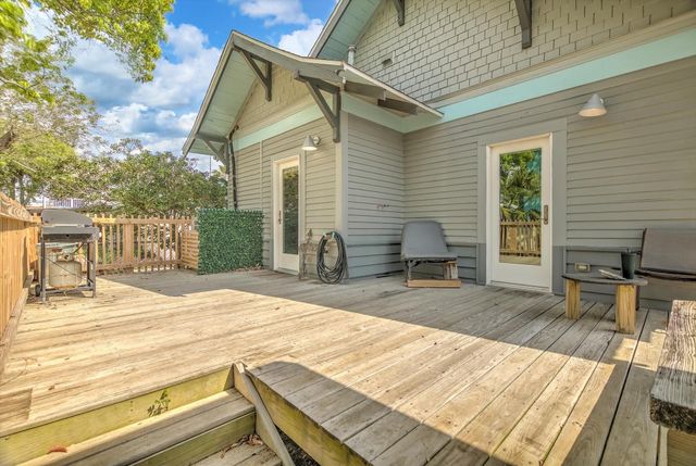 2407 37th Street, Galveston, TX 77550