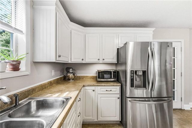 108 Rose Creek Lane, Woodstock, GA 30189