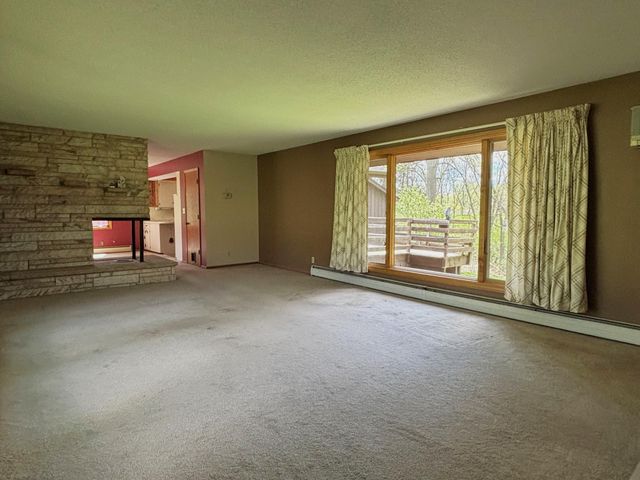 1447 Sterling Street S, Maplewood, MN 55119