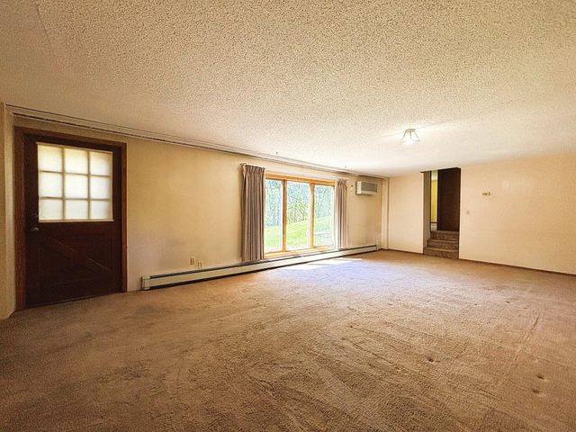 1447 Sterling Street S, Maplewood, MN 55119