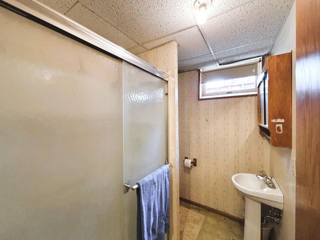 1447 Sterling Street S, Maplewood, MN 55119