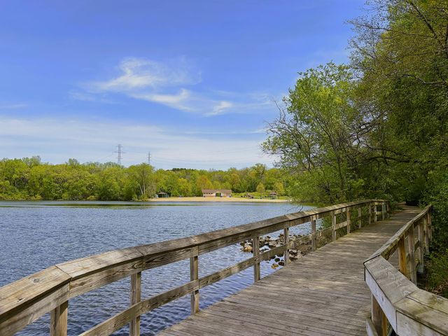 1447 Sterling Street S, Maplewood, MN 55119