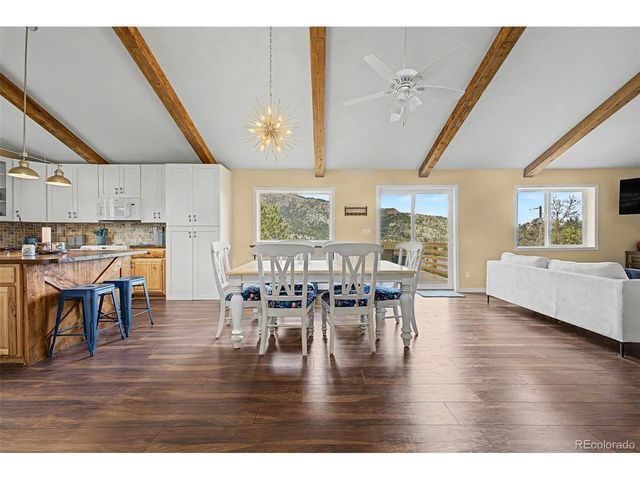 38 Navajo Ct, Lyons, CO 80540