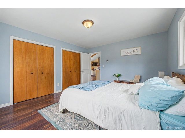 38 Navajo Ct, Lyons, CO 80540