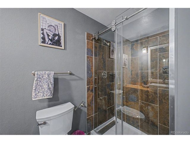 38 Navajo Ct, Lyons, CO 80540