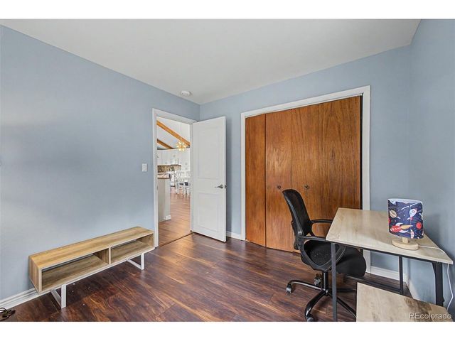 38 Navajo Ct, Lyons, CO 80540