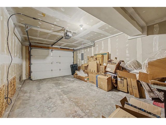 38 Navajo Ct, Lyons, CO 80540
