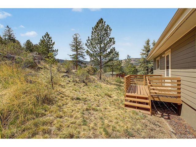 38 Navajo Ct, Lyons, CO 80540