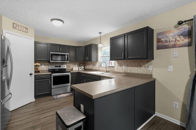 8300 Kennedy Road, Blacklick, OH 43004