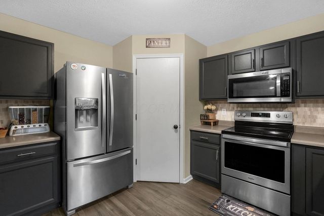 8300 Kennedy Road, Blacklick, OH 43004