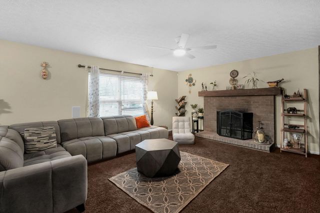 8300 Kennedy Road, Blacklick, OH 43004