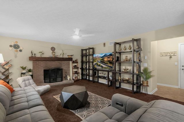 8300 Kennedy Road, Blacklick, OH 43004