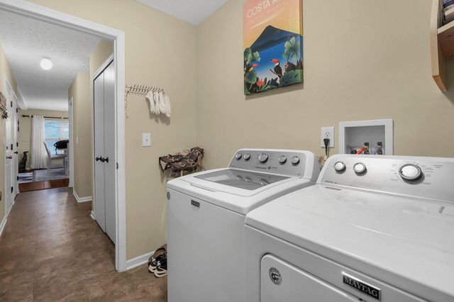 8300 Kennedy Road, Blacklick, OH 43004