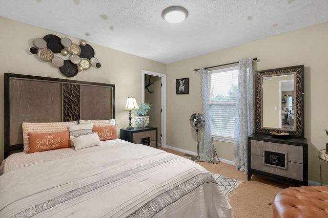 8300 Kennedy Road, Blacklick, OH 43004