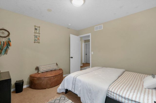 8300 Kennedy Road, Blacklick, OH 43004