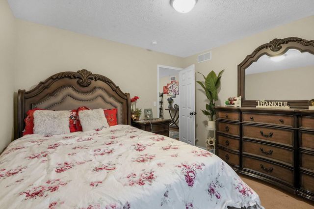 8300 Kennedy Road, Blacklick, OH 43004