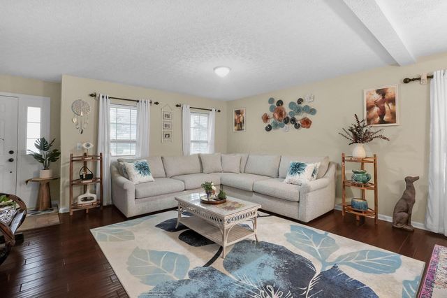 8300 Kennedy Road, Blacklick, OH 43004