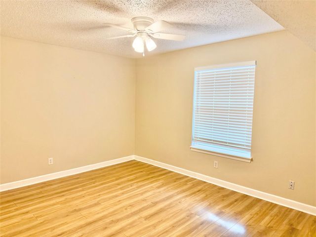 8225 Kingsbrook Road 116, Houston, TX 77024