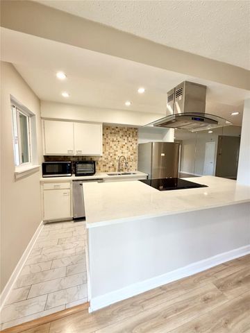 8225 Kingsbrook Road 116, Houston, TX 77024