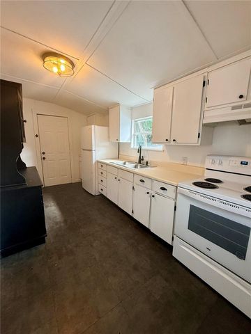305 PAGE COURT, Deland, FL 32720