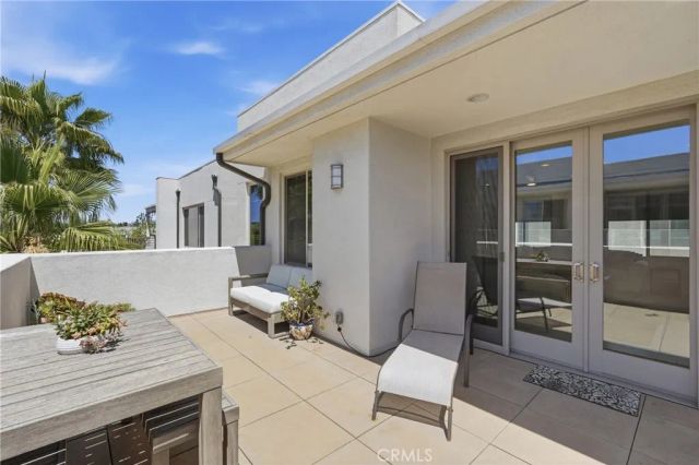 5573 Palm Drive, Hawthorne, CA 90250