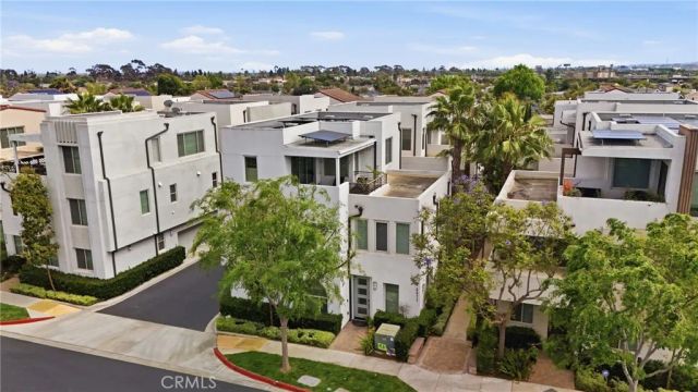 5573 Palm Drive, Hawthorne, CA 90250