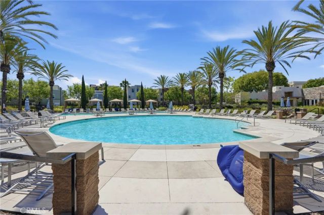 5573 Palm Drive, Hawthorne, CA 90250