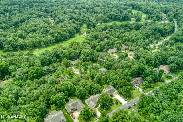 125 Fairhaven Drive, Crossville, TN 38558