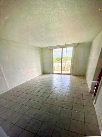 1251 NE 108th Street 617, Miami, FL 33161