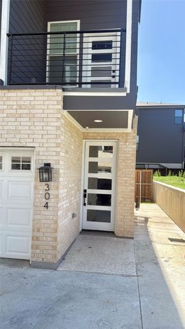 631 N Tyler Street 304, Dallas, TX 75208